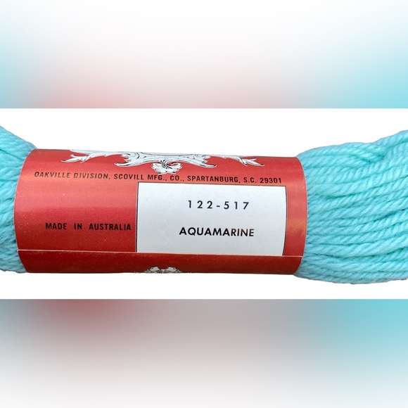 Aquamarine VTG NOS Scovill Dritz Luxury 100% Virgin Wool Needlepoint 40 Yards - Picture 4 of 5